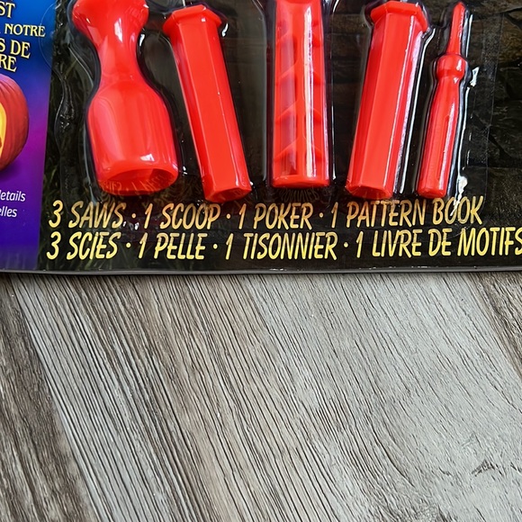 Halloween Pumpkin Carving Kit - Picture 5 of 5